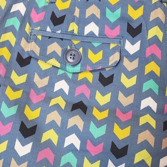 MODBE Chino-Style Patterned Shorts 6 - Picture 6 of 9